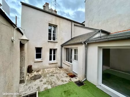 petite maison 94 m² 4 pièces orléans centre