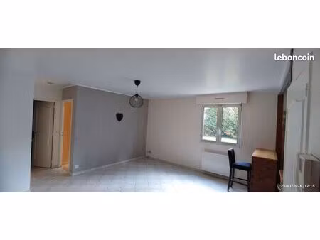 location f2 noisy-le-grand (93)