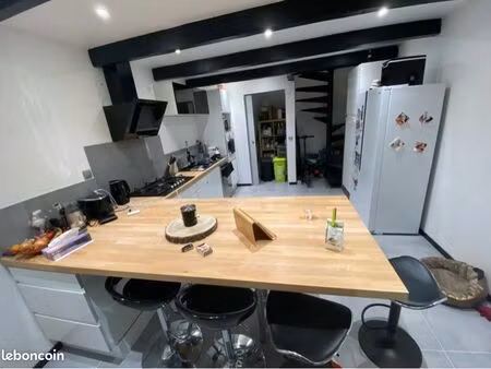desitemenet : maison de village 50m2