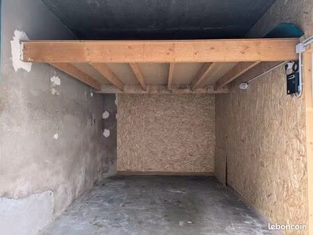 location garage sécurisé