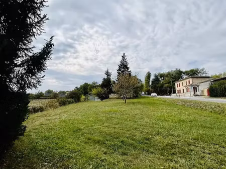 vente locaux professionnels 0 pièces 233 m² à grézillac (33420)  528 000 €