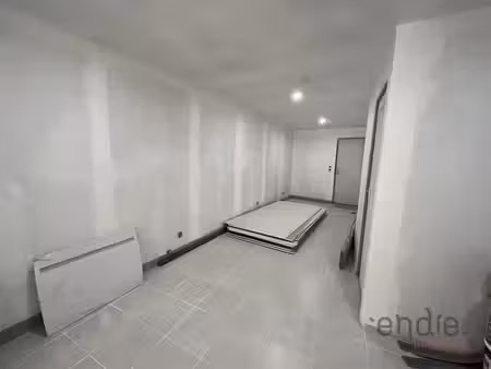 vente locaux professionnels 3 pièces 59 m² à gray (70100)  41 000 €
