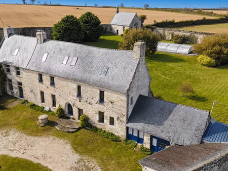 vente château 20 pièces 558 m² à plouarzel (29810)  933 780 €