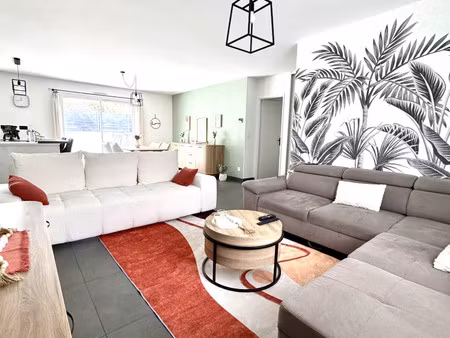 maison tres recente 3 chambres jardin et garage