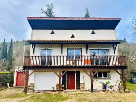 maison 5 pièces - tour de faure