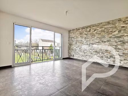 maison familiale récente avec jardin  sous-sol total et prestations modernes  quartier des