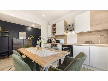 location meublée appartement 3 pièces 58.74 m² à ville-la-grand (74100)  1 350 €