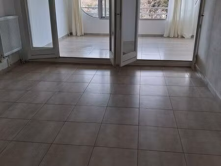 t2 + terrasse de 16 m2