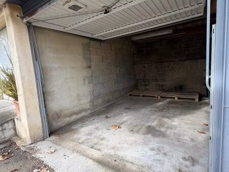 garage à louer