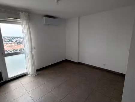 t3 en duplex climatisé