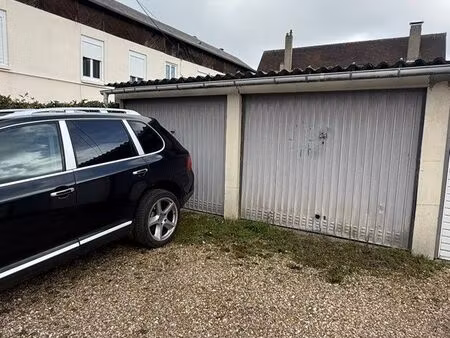 garage plus stationnement