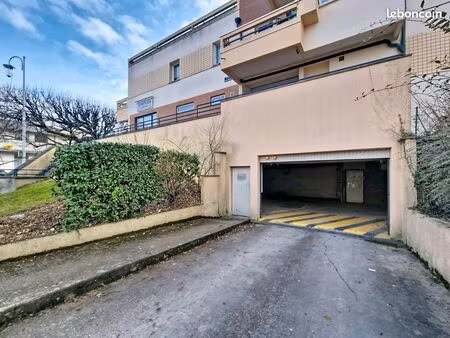 place de parking en sous-sol