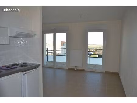 fleury/orne t1 29 m2  balcon 8m2  parking privé