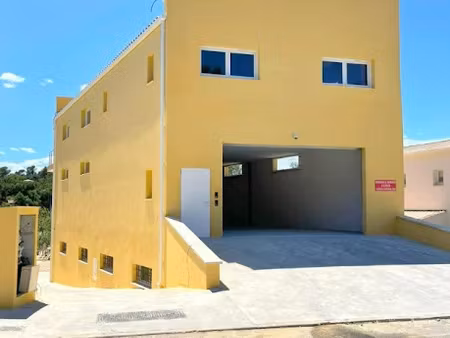 location locaux professionnels 36 m² à rocbaron (83136)  700 €