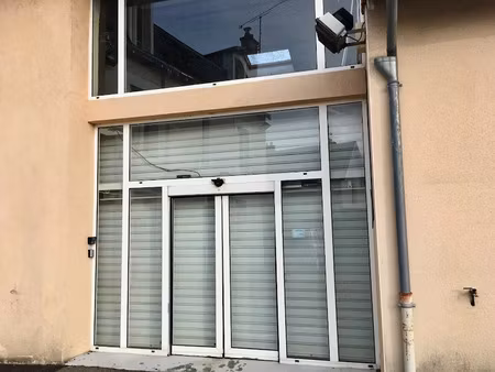 location locaux professionnels 130 m² à saint-junien (87200)  850 €