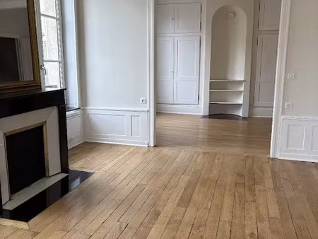 location locaux professionnels 6 pièces 104 m² à nancy (54000)  1 440 €