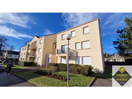 appartement 5 pièces de 102 98 m2 environ avec box parking e