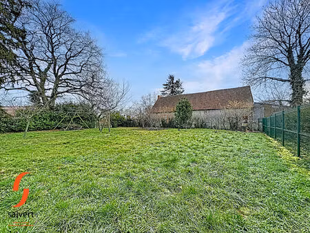 a vendre maison de 80 m² avec jardin.