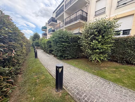 à louer – f3 lumineux de 60 7 m² avec balcon – résidence récente proche gare de meaux