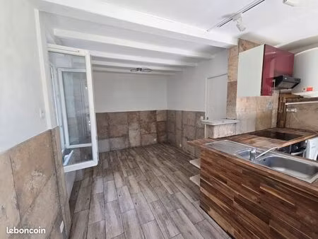 bel appartement f2 libre de suite