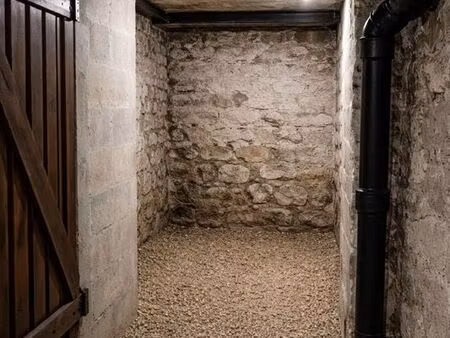 cave 6m2 saine et sèche