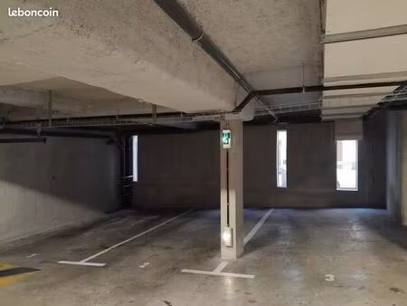 parking couvert sécurisé