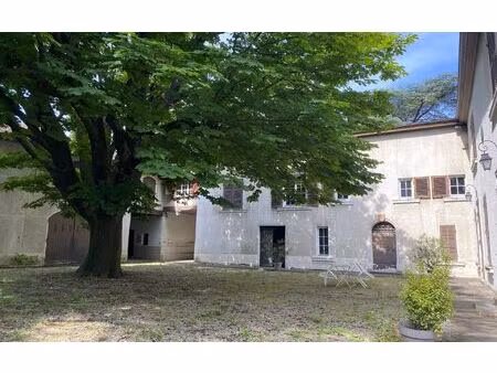 maison saint-genis-laval 600 m² t-2 à vendre  1 390 000 €