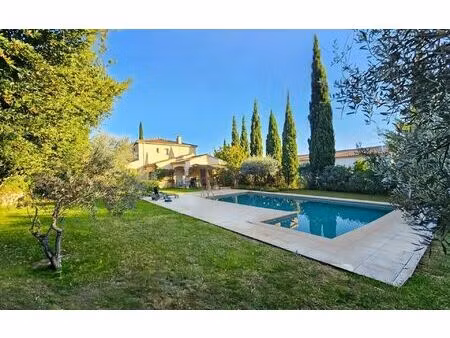 maison uzès m² t-6 à vendre  686 000 €