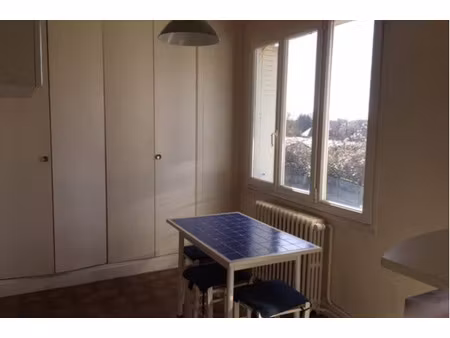 studio / 27m² / st michel sur orge (rer c)