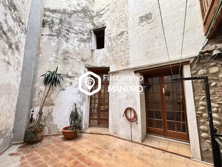 maison de caractère -5 pièces - cour et garage