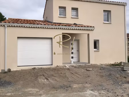 ruoms centre ville - sud ardeche