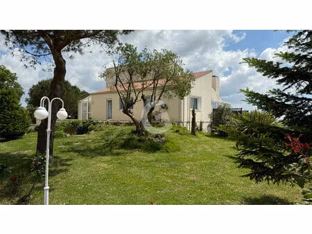 maison 5 pieces 297m² a vendre la jonchere