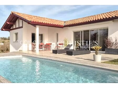 à vendre ustaritz proche arcangues - maison avec piscine