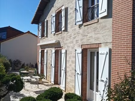 corps de ferme 220 m2 . maison + appartement