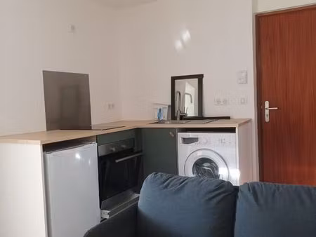 loue studio meublé centre chindrieux