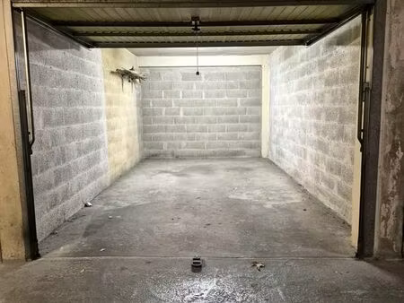 garage à louer