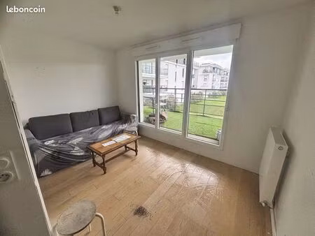 studio avec grande terrasse