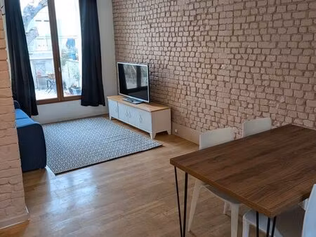 grand studio avec terrase