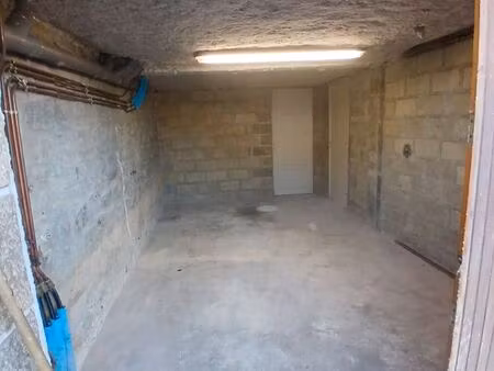 loue garage 16m2 proche stade hélène boucher