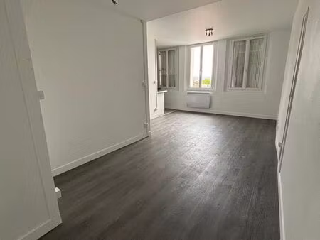 studio 1 pièce 26 m²