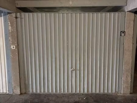 garage à louer