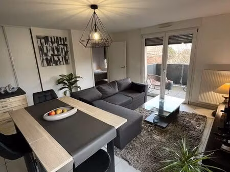 appartement meublé récent – standing – calme – 5 minutes de gare de melun et 25 minutes de