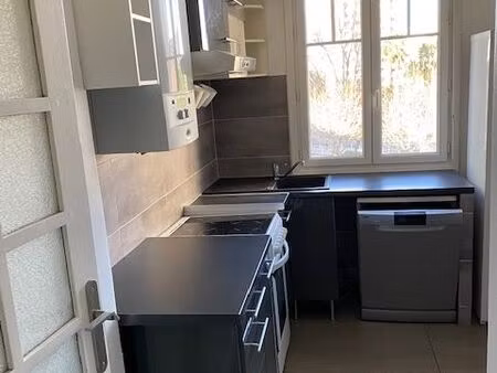 appartement t2 52 m² refait à neuf la rode