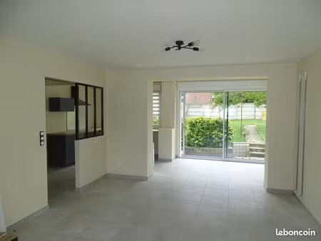 loue maison rénovée avec garage