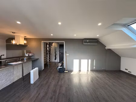 a louer - appartement 3 pièces  50.55m2 habitables (90.66m2 au sol) à linas