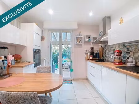 charmante maison mitoyenne avec jardin  terrasse  cave et garage.