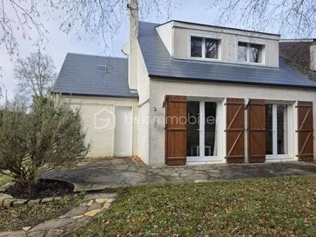 jolie maison à pied de toutes commodités