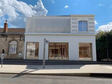 location bureau le bouscat 566 m²