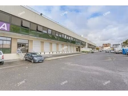 location local d'activités vitry sur seine 896 m²