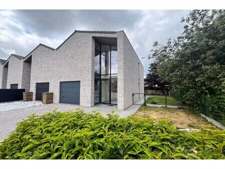 huis te huur in oostkamp met 3 slaapkamers